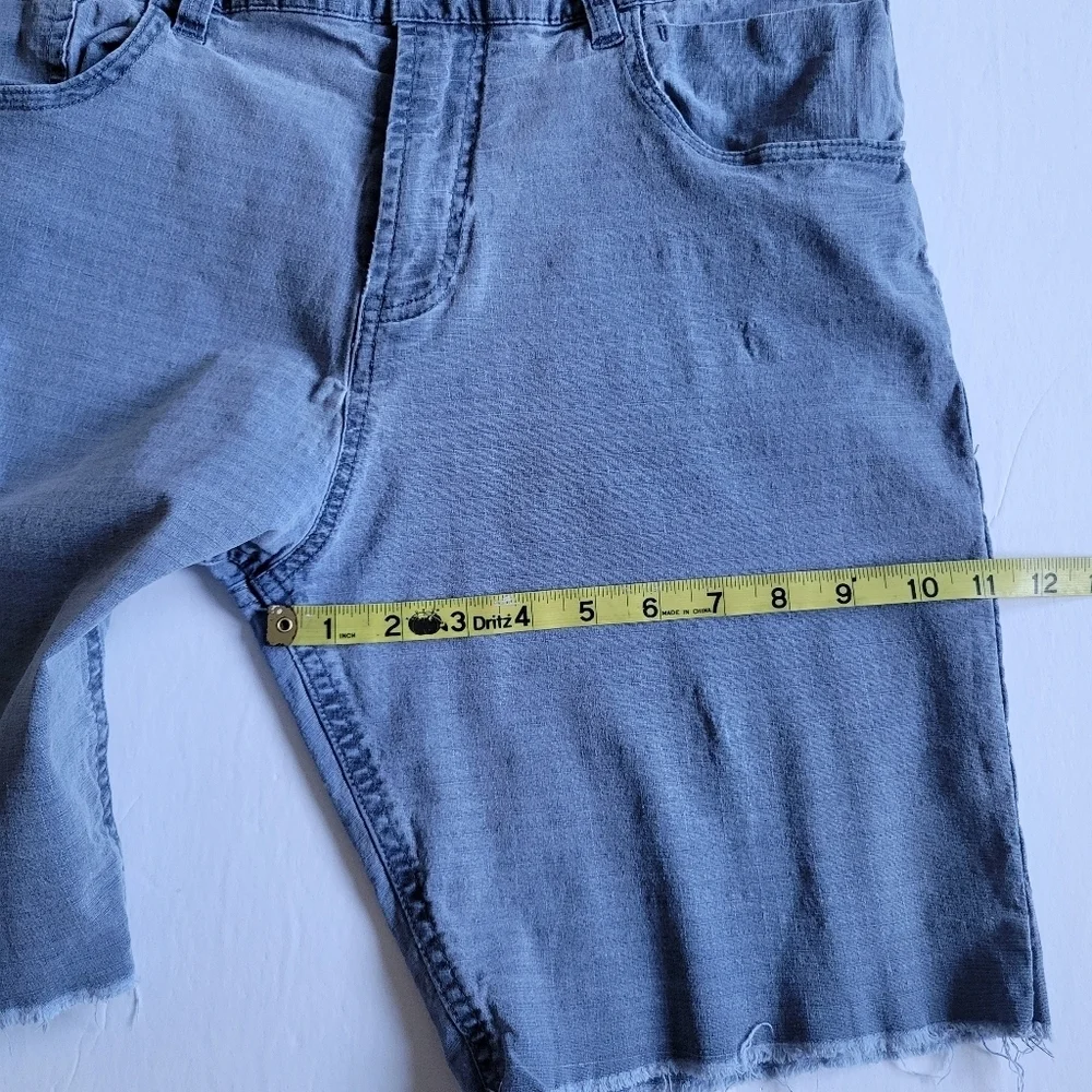 Quiksilver Straight Tapered Fit Shorts.